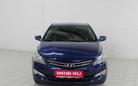 Hyundai Solaris II рестайлинг, 2015 год, 880 000 рублей, 2 фотография