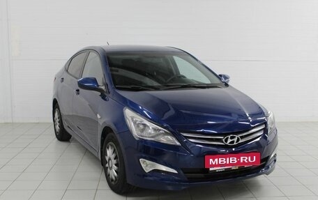 Hyundai Solaris II рестайлинг, 2015 год, 880 000 рублей, 3 фотография