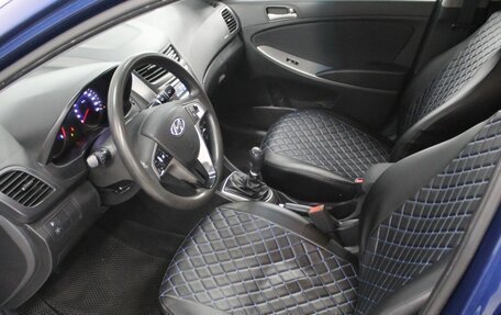 Hyundai Solaris II рестайлинг, 2015 год, 880 000 рублей, 21 фотография