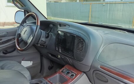 Lincoln Navigator, 2000 год, 890 000 рублей, 13 фотография