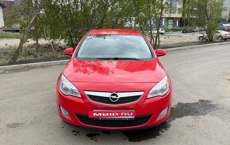 Opel Astra J, 2012 год, 740 000 рублей, 3 фотография