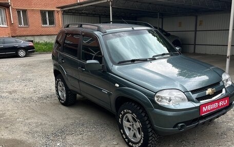 Chevrolet Niva I рестайлинг, 2011 год, 580 000 рублей, 1 фотография