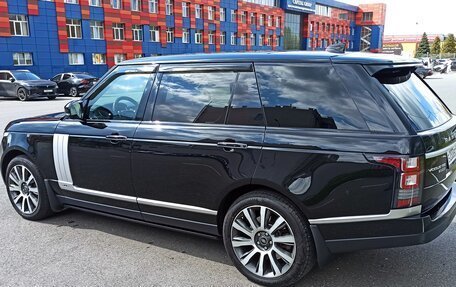 Land Rover Range Rover IV рестайлинг, 2017 год, 5 999 000 рублей, 3 фотография