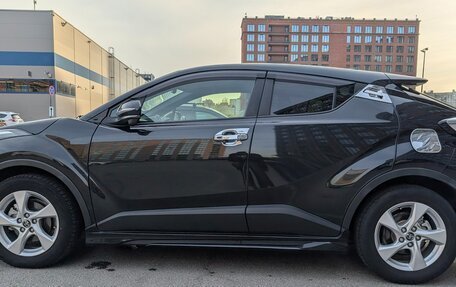 Toyota C-HR I рестайлинг, 2018 год, 2 070 000 рублей, 9 фотография