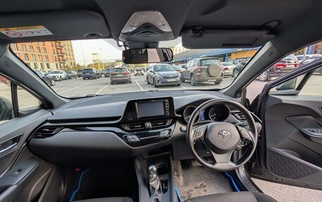 Toyota C-HR I рестайлинг, 2018 год, 2 070 000 рублей, 16 фотография