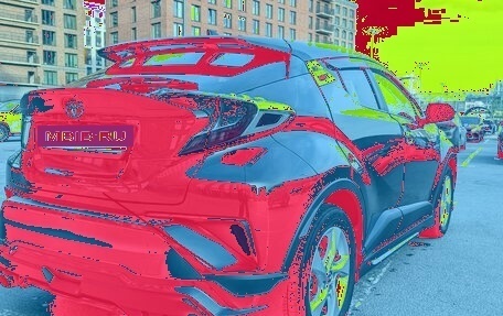 Toyota C-HR I рестайлинг, 2018 год, 2 070 000 рублей, 7 фотография