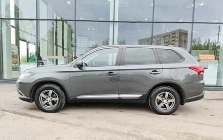 Mitsubishi Outlander III рестайлинг 3, 2017 год, 1 976 000 рублей, 10 фотография