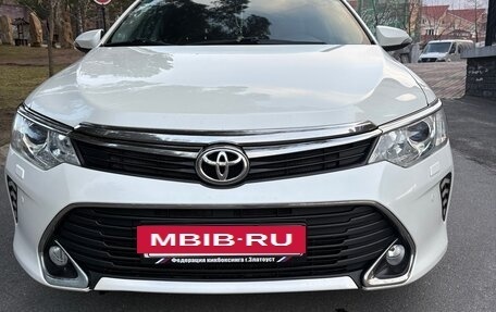 Toyota Camry, 2016 год, 2 110 000 рублей, 2 фотография