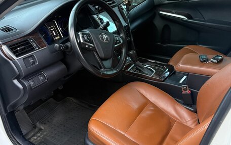 Toyota Camry, 2016 год, 2 110 000 рублей, 17 фотография