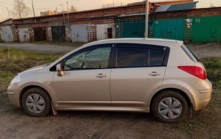 Nissan Tiida, 2011 год, 800 000 рублей, 2 фотография