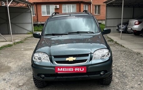 Chevrolet Niva I рестайлинг, 2011 год, 580 000 рублей, 2 фотография