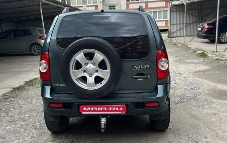Chevrolet Niva I рестайлинг, 2011 год, 580 000 рублей, 4 фотография