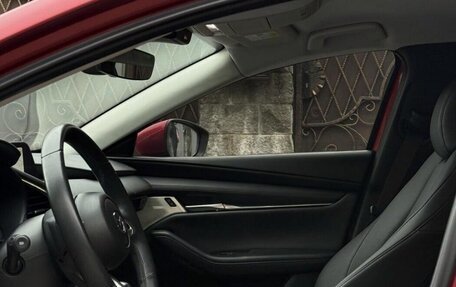 Mazda 3, 2022 год, 2 200 000 рублей, 7 фотография