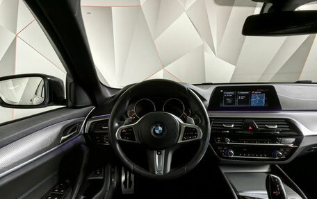 BMW 5 серия, 2019 год, 3 600 000 рублей, 15 фотография