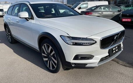 Volvo V90 Cross Country I рестайлинг, 2024 год, 7 100 000 рублей, 1 фотография