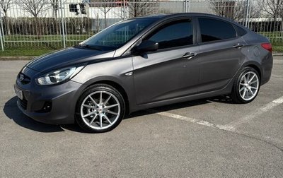 Hyundai Solaris II рестайлинг, 2011 год, 770 000 рублей, 1 фотография