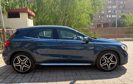 Mercedes-Benz GLA, 2019 год, 3 050 000 рублей, 3 фотография