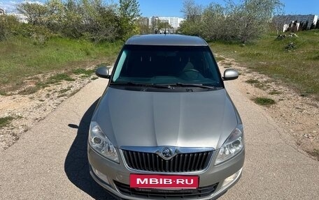Skoda Fabia II, 2013 год, 888 000 рублей, 3 фотография