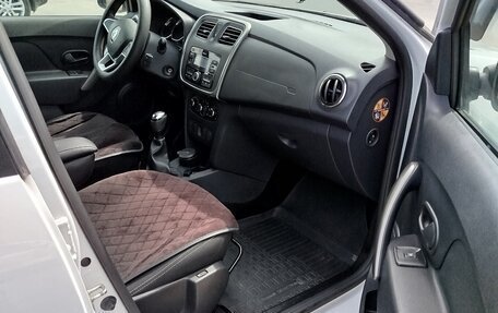 Renault Logan II, 2021 год, 1 095 000 рублей, 8 фотография
