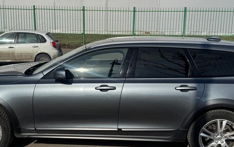Volvo V90 Cross Country I рестайлинг, 2017 год, 2 888 000 рублей, 7 фотография