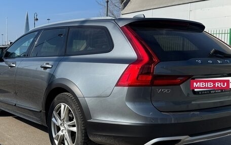Volvo V90 Cross Country I рестайлинг, 2017 год, 2 888 000 рублей, 6 фотография