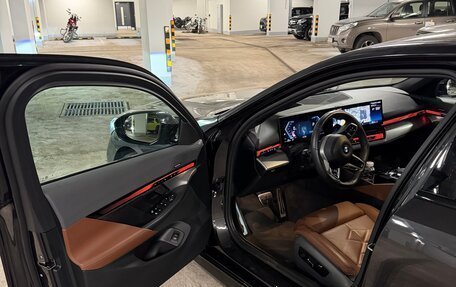 BMW 5 серия, 2024 год, 7 800 000 рублей, 9 фотография