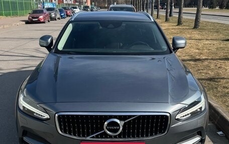 Volvo V90 Cross Country I рестайлинг, 2017 год, 2 888 000 рублей, 15 фотография