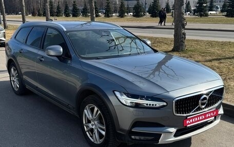 Volvo V90 Cross Country I рестайлинг, 2017 год, 2 888 000 рублей, 17 фотография