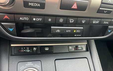 Lexus ES VII, 2015 год, 2 440 000 рублей, 13 фотография