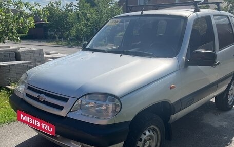Chevrolet Niva I рестайлинг, 2004 год, 400 000 рублей, 9 фотография