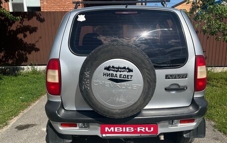 Chevrolet Niva I рестайлинг, 2004 год, 400 000 рублей, 6 фотография