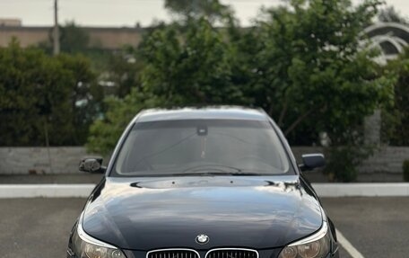 BMW 5 серия, 2003 год, 640 000 рублей, 1 фотография
