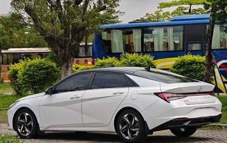 Hyundai Elantra, 2022 год, 1 620 000 рублей, 5 фотография
