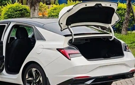 Hyundai Elantra, 2022 год, 1 620 000 рублей, 9 фотография