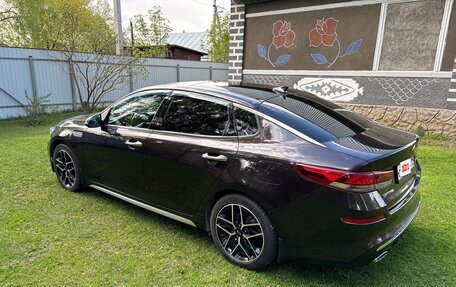 KIA Optima IV, 2018 год, 2 550 000 рублей, 18 фотография