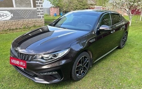 KIA Optima IV, 2018 год, 2 550 000 рублей, 15 фотография