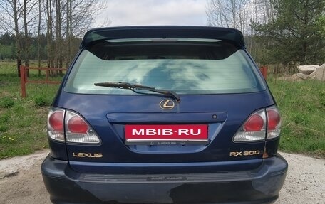 Lexus RX IV рестайлинг, 2003 год, 716 000 рублей, 2 фотография