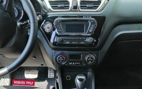 KIA Rio III рестайлинг, 2013 год, 870 000 рублей, 10 фотография