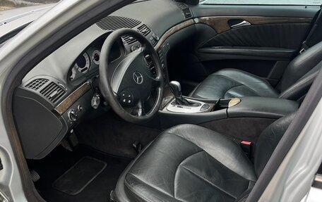 Mercedes-Benz E-Класс, 2002 год, 490 000 рублей, 6 фотография