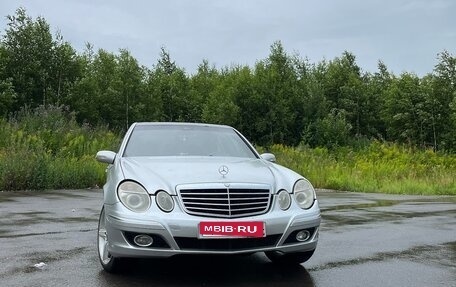 Mercedes-Benz E-Класс, 2002 год, 490 000 рублей, 8 фотография