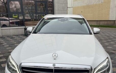 Mercedes-Benz C-Класс, 2019 год, 2 750 000 рублей, 3 фотография
