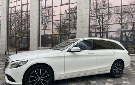 Mercedes-Benz C-Класс, 2019 год, 2 750 000 рублей, 5 фотография