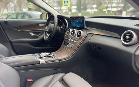 Mercedes-Benz C-Класс, 2019 год, 2 750 000 рублей, 17 фотография