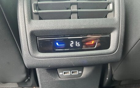 Volkswagen Golf VIII, 2021 год, 1 860 000 рублей, 13 фотография