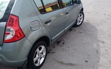 Renault Sandero I, 2010 год, 410 000 рублей, 4 фотография