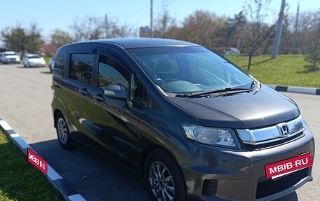 Honda Freed I, 2016 год, 1 350 000 рублей, 16 фотография