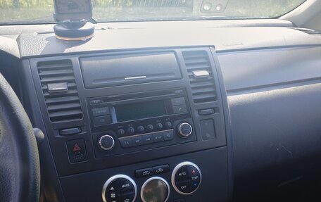 Nissan Tiida, 2012 год, 800 000 рублей, 3 фотография