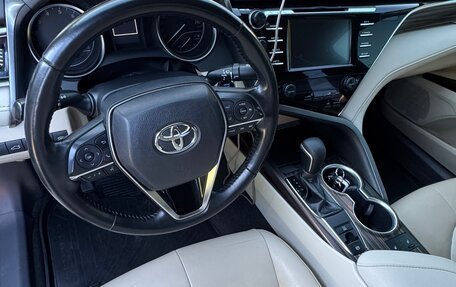 Toyota Camry, 2018 год, 2 500 000 рублей, 12 фотография