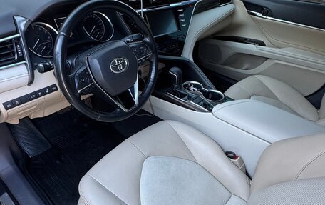 Toyota Camry, 2018 год, 2 500 000 рублей, 11 фотография