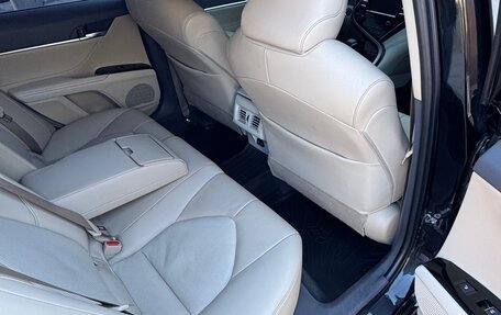 Toyota Camry, 2018 год, 2 500 000 рублей, 14 фотография